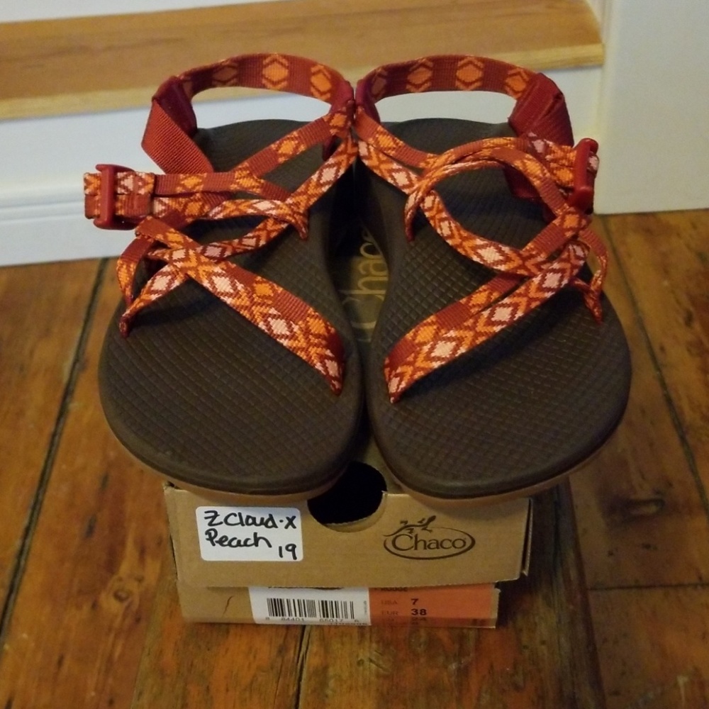 Chaco ZCoud X Standard Peach size Women's 7 NIB - Picture 2 of 6